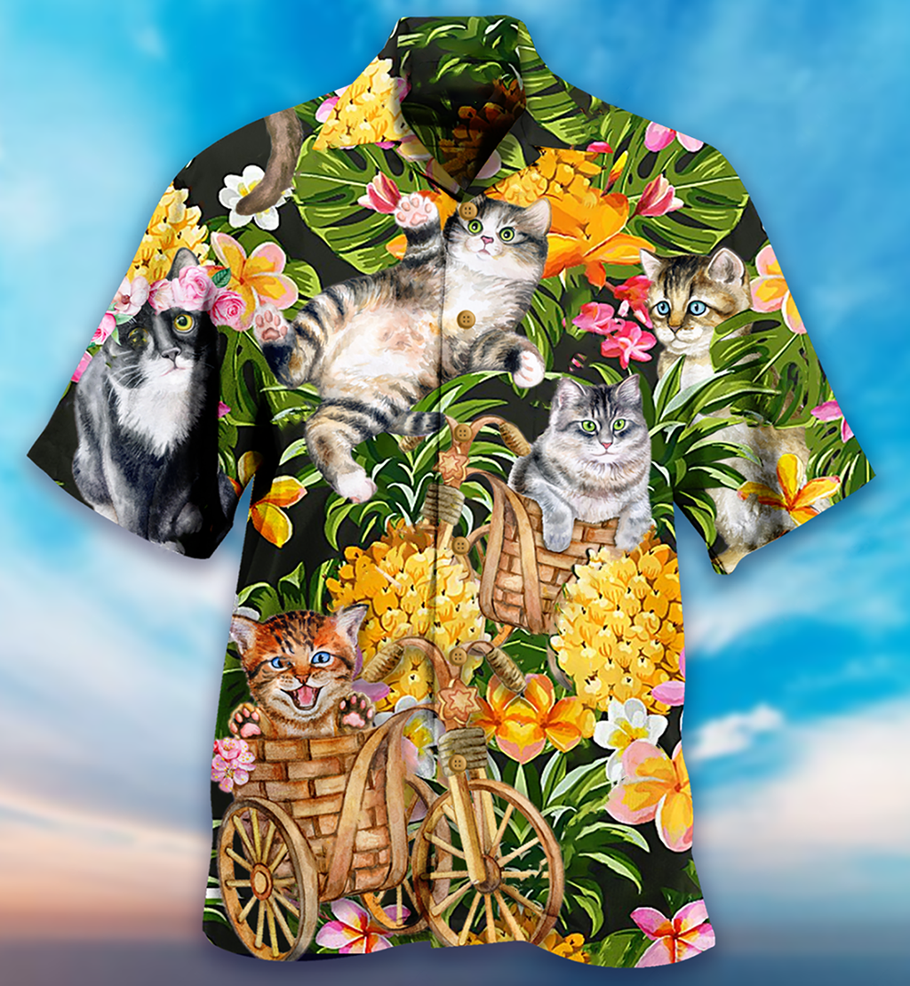 Cat Lovely And Flowers Garden - Hawaiian Shirt