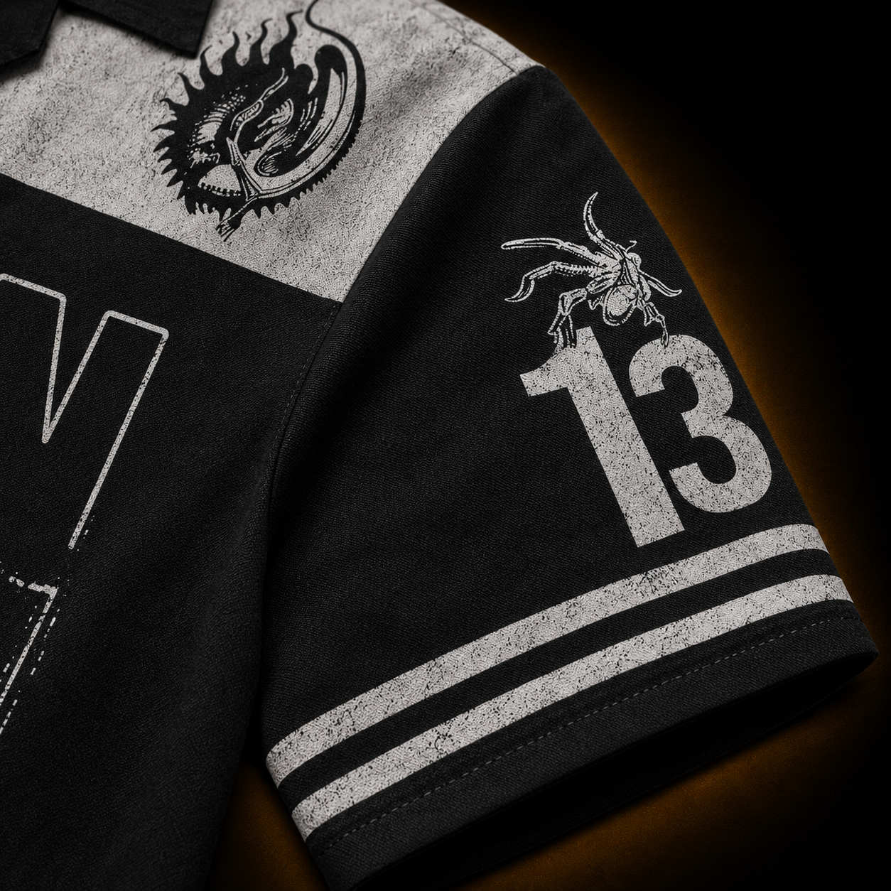 Alien 13 — Ripley vs Xenomorph Hawaiian Shirt