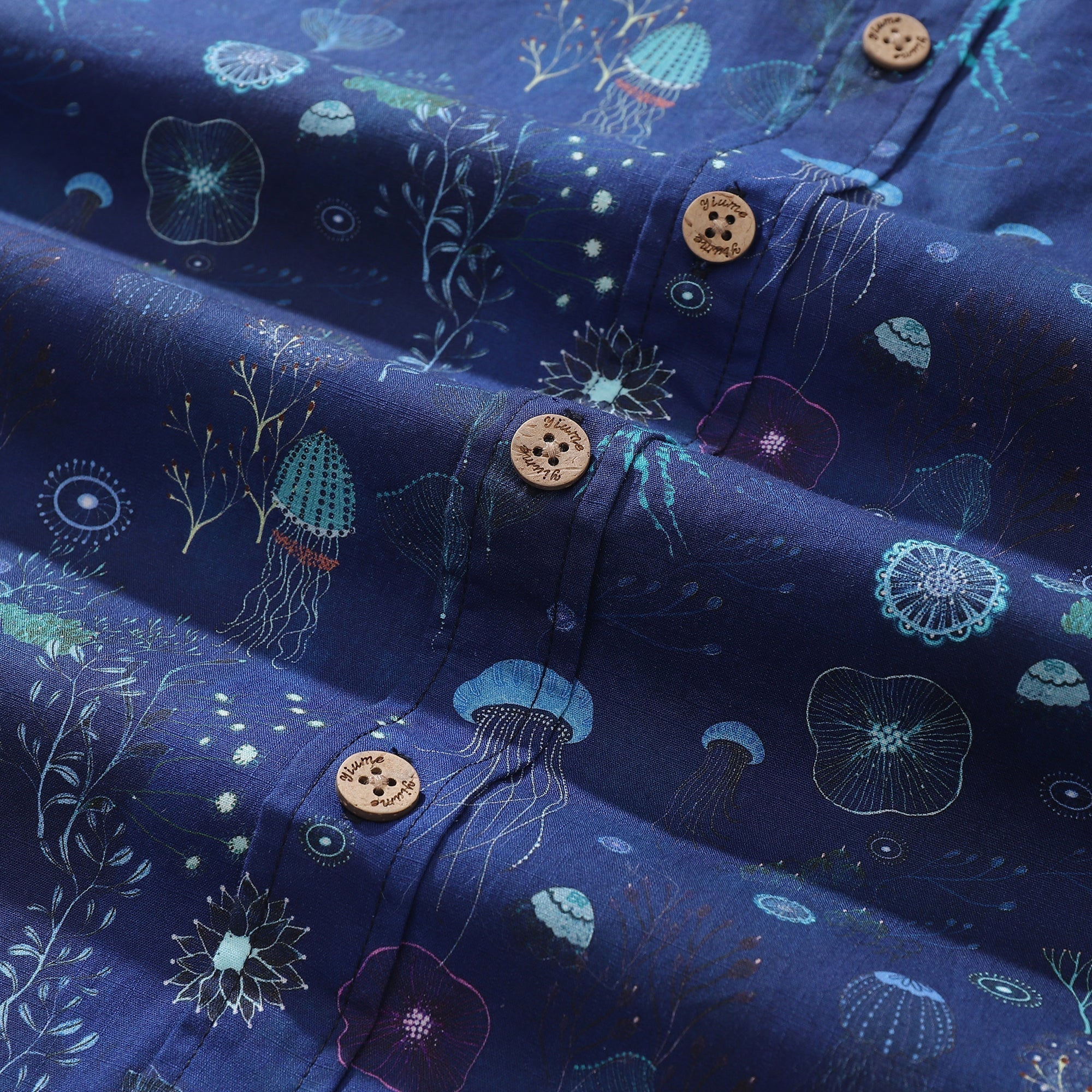 Men's Deep Blue Hawaiian Shirt 100% Cotton Button-down Short Sleeve Jellyfish Aloha Shirt By Catharina Edlund